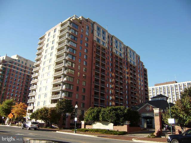 Exterior (Front)
