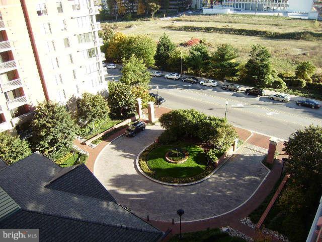 11710 Old Georgetown Road, Unit 922 North Bethesda, MD 20852 - Photo 16 of 18 View