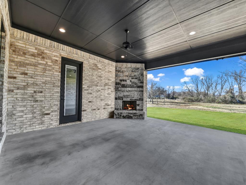 213 Desperado Way Weatherford, TX 76088 - Photo 7 of 39