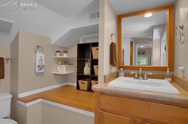 1007 West Cheyenne Road Colorado Springs, CO 80906 - Photo 24 of 34