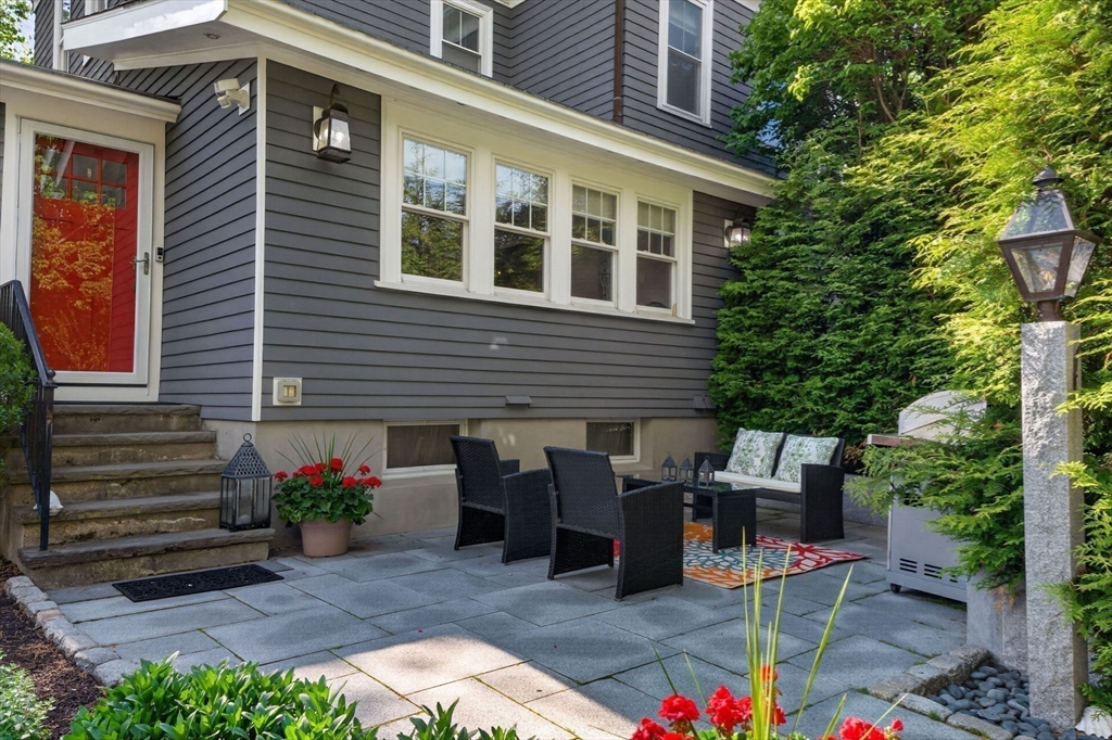 33 Linden Street Wellesley, MA 02482 - Photo 26 of 32