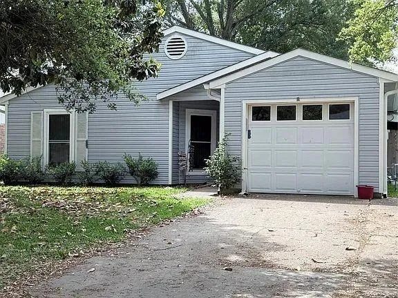 $1,245 | 2104 Gen Forrest Drive, Bossier City, LA 71112