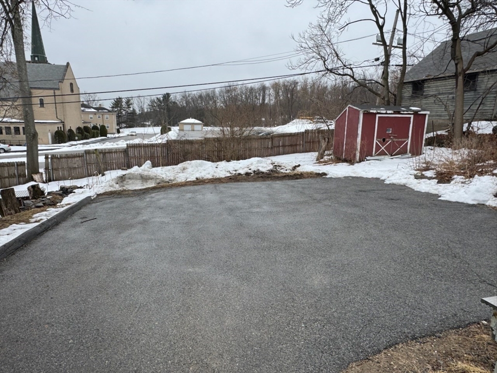 9 Chadwick Street Worcester, MA 01605 - Photo 5 of 9