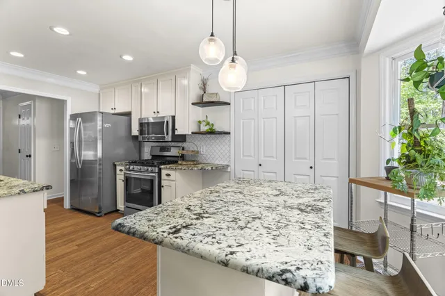 $375,000 | 208 Essex Lane South, Clayton, NC 27520