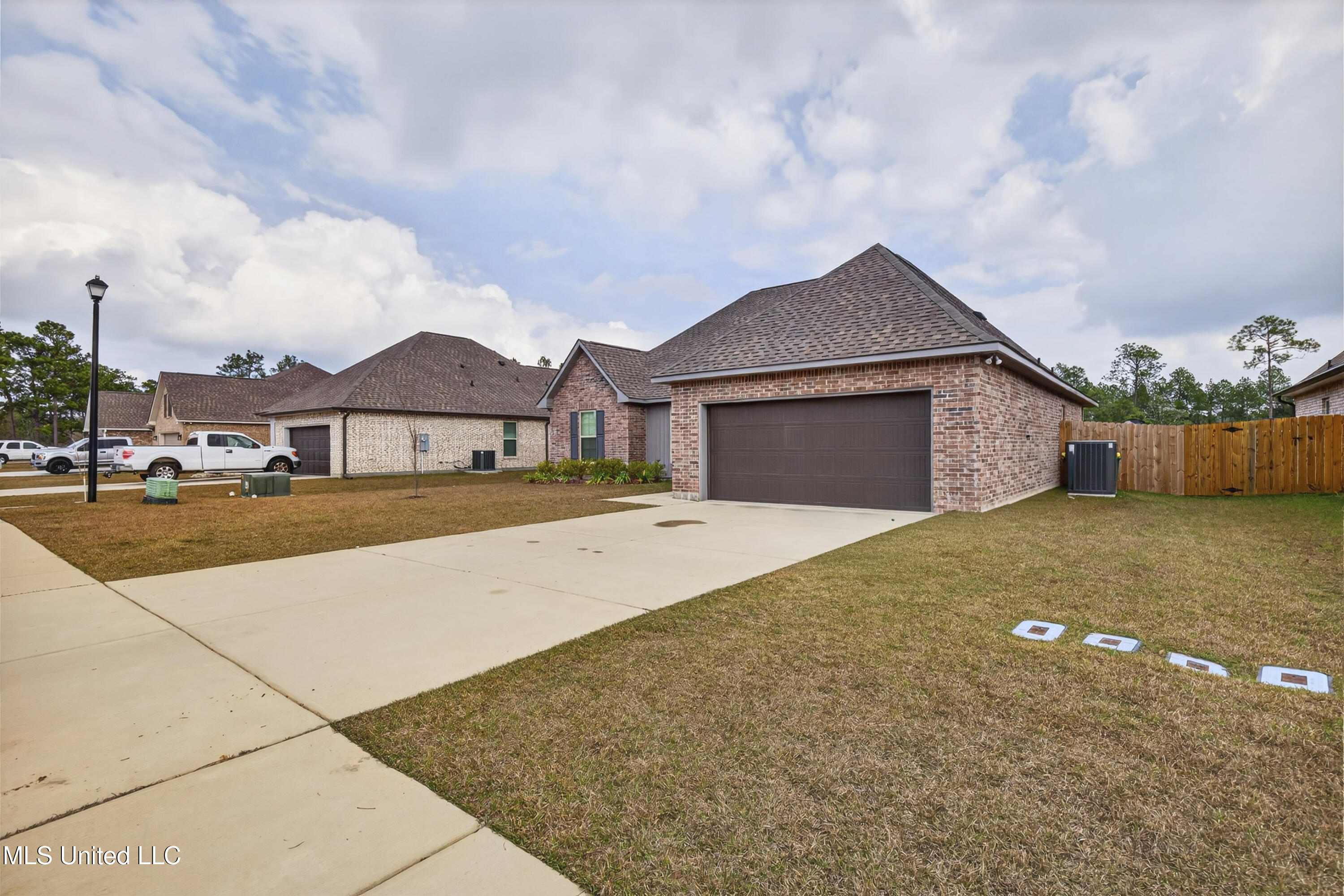 15376 High Point Drive Gulfport, MS 39503 - Photo 2 of 28 15376HighPointDr-2