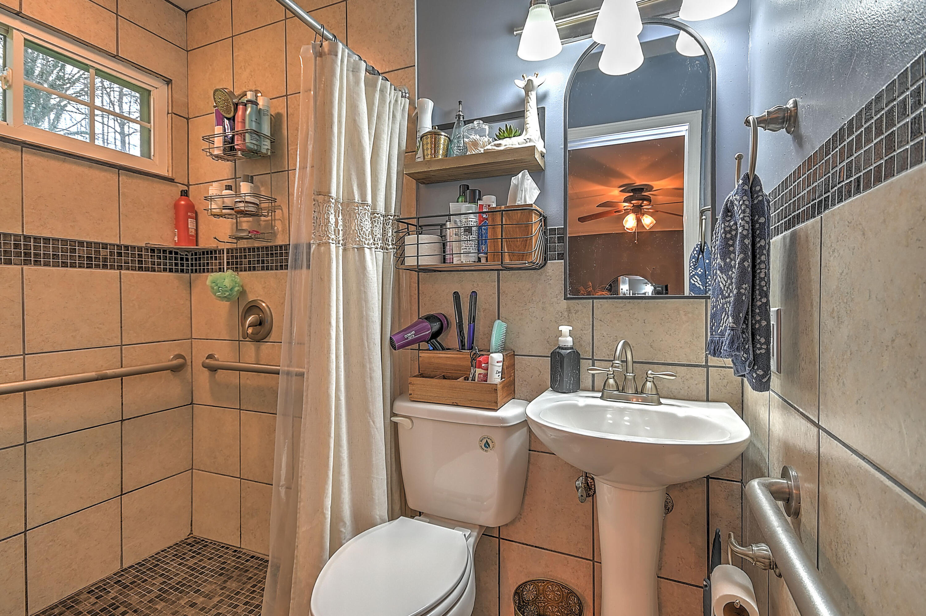 2422 Sinking Creek Road Johnson City, TN 37604 - Photo 19 of 35 2422 Sinking Creek White-26