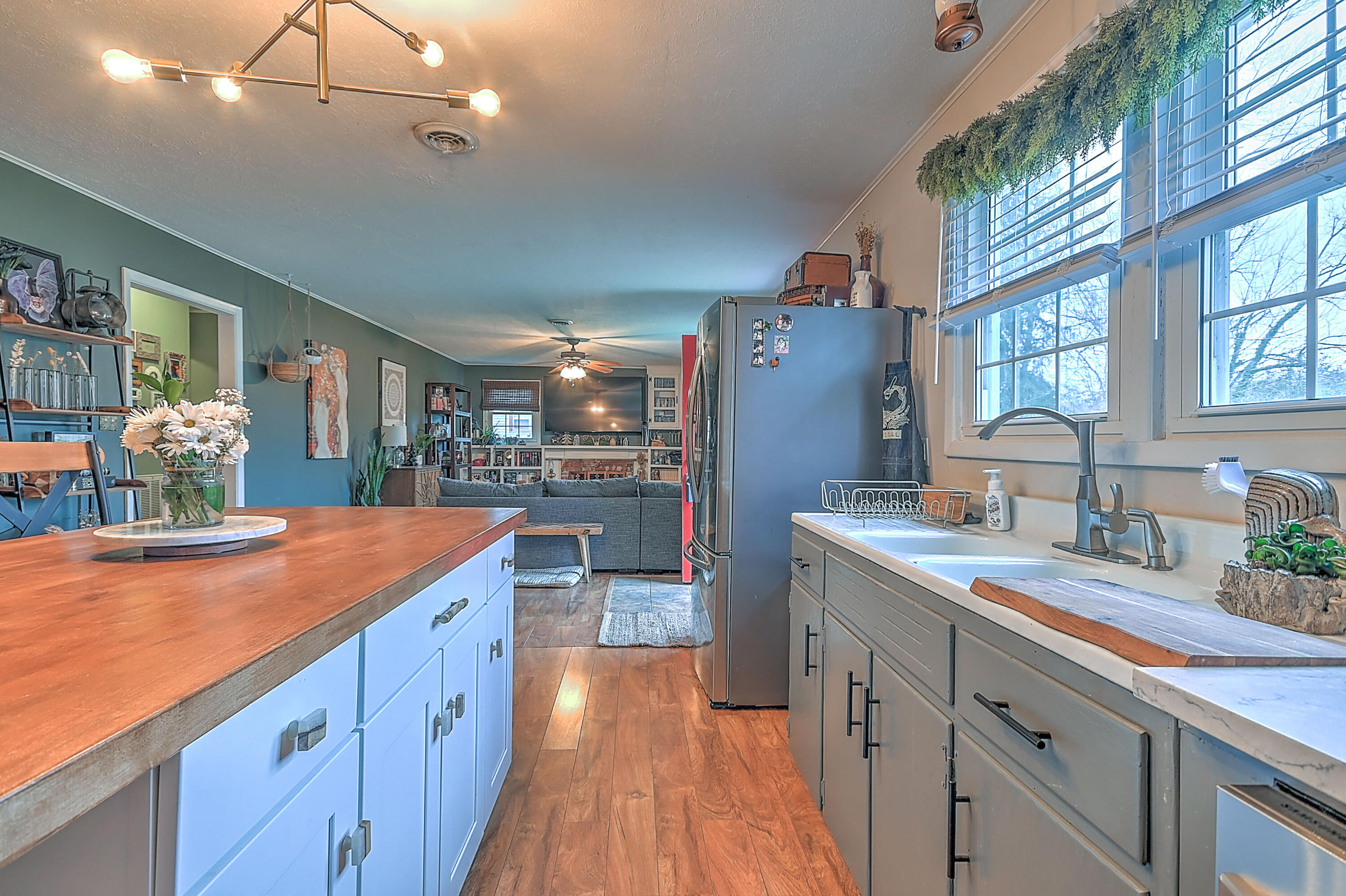 2422 Sinking Creek Road Johnson City, TN 37604 - Photo 9 of 35 2422 Sinking Creek White-7