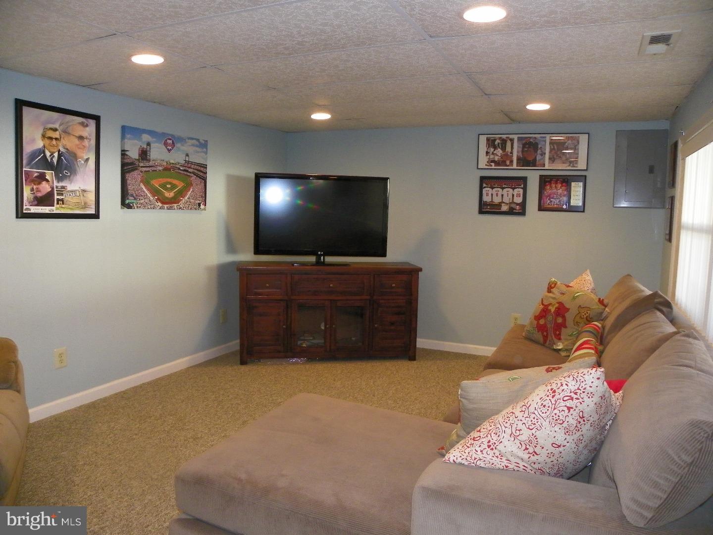 3204 Atmore Road Philadelphia, PA 19154 - Photo 6 of 25 Basement