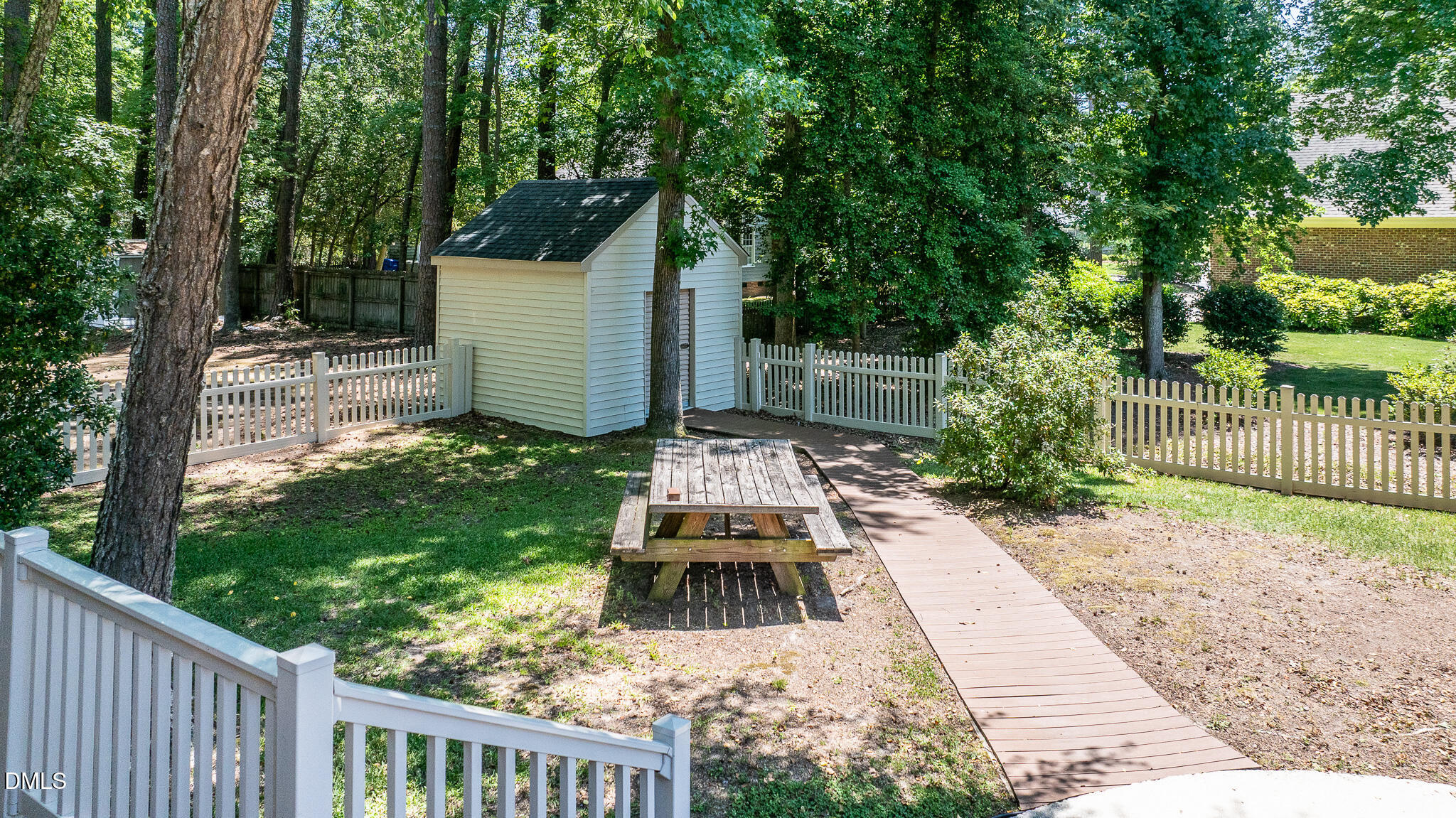 1215 Cambridge Road Northwest Wilson, NC 27896 - Photo 13 of 54 a view of a small yard
