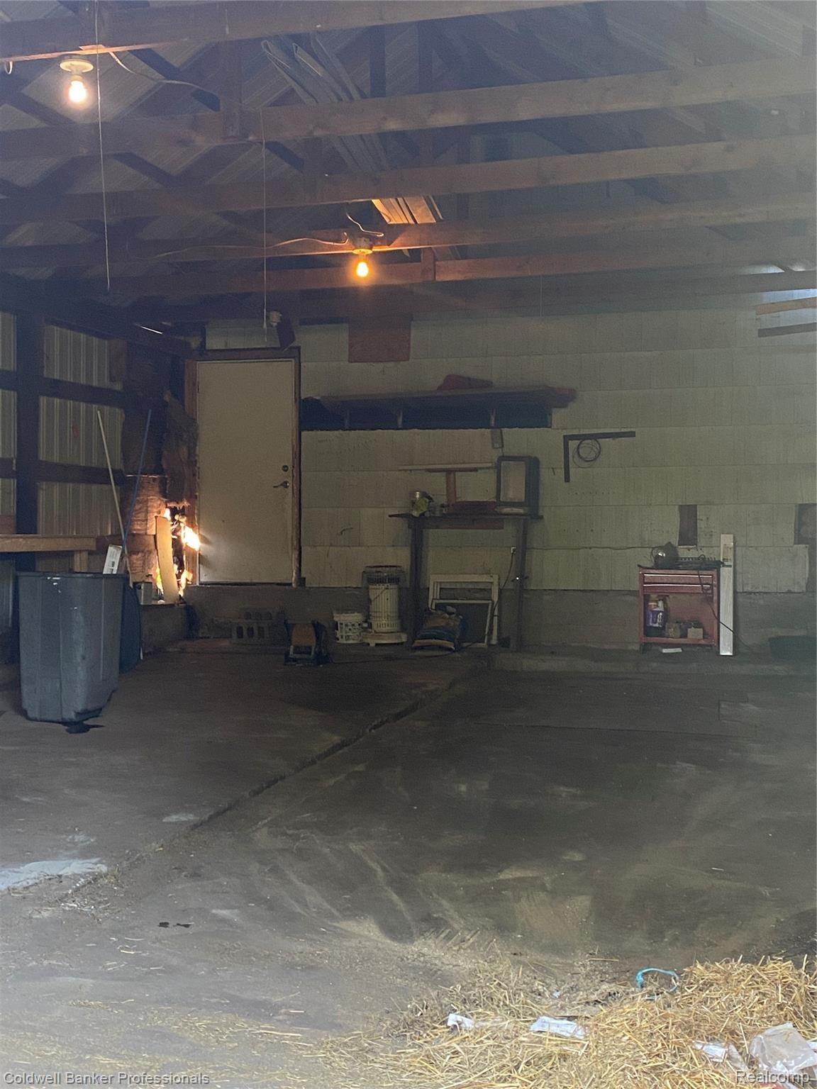 2734 East Burnside Road North Branch, MI 48461 - Photo 13 of 13 333BDF44-75C0-44BF-8190-6116D0CD27CF.jpeg