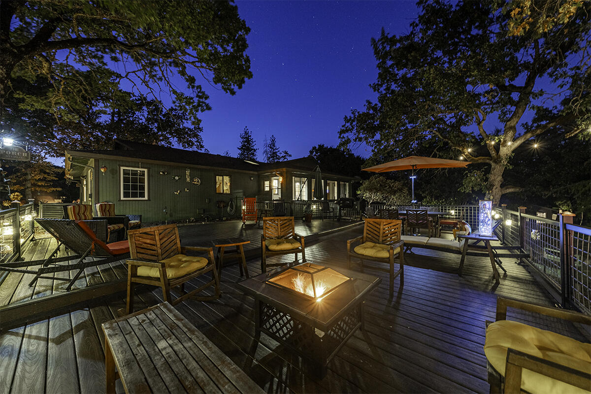 332 Rene Drive Shady Cove, OR 97539 - Photo 9 of 53 DSC02308-HDR-Edit