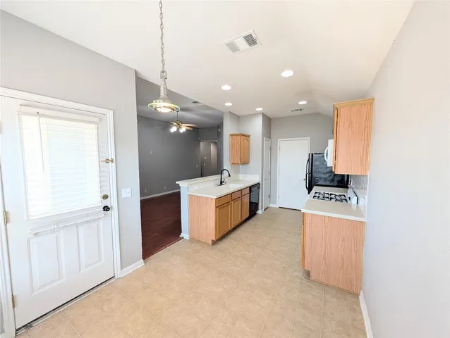 $2,150 | 15107 Nuttall Drive, Austin, TX 78724