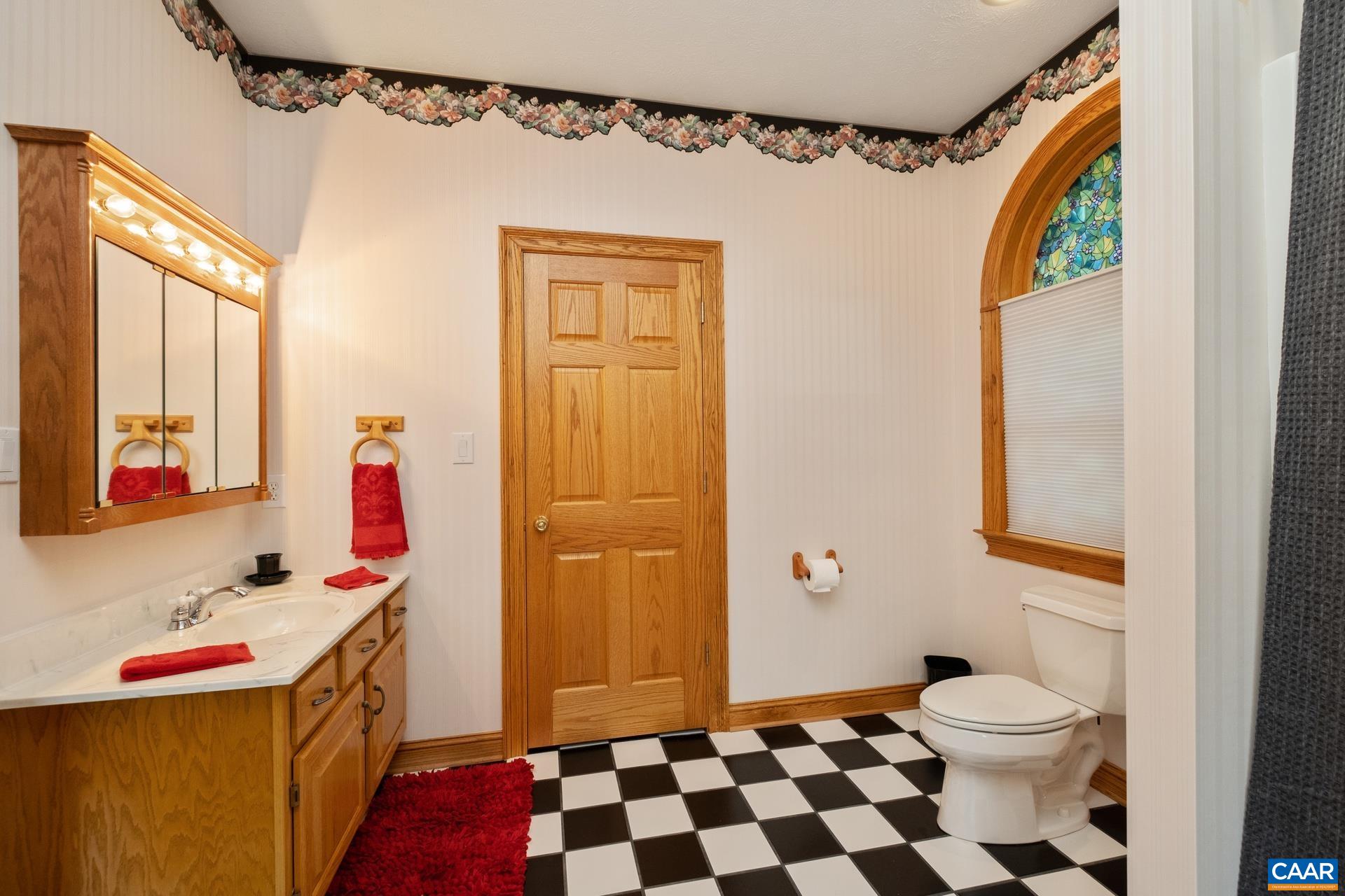 1266 Hermitage Road Waynesboro, VA 22980 - Photo 13 of 18 Gallery Image 13