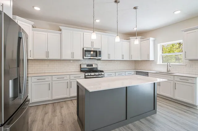 $539,000 | 15250 Alister MacKenzie Avenue, Augusta, MI 49012