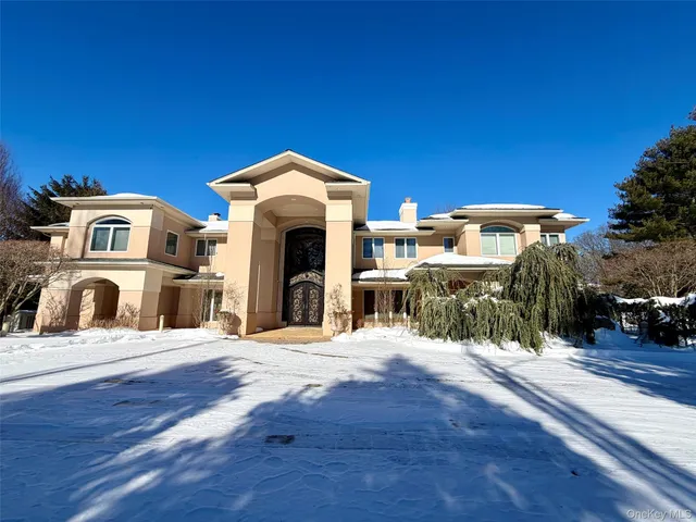 $14,000 | 5 Glen Hill Court, Dix Hills, NY 11746