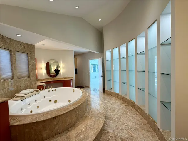 $14,000 | 5 Glen Hill Court, Dix Hills, NY 11746