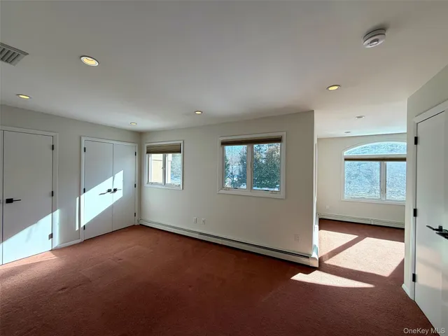 $14,000 | 5 Glen Hill Court, Dix Hills, NY 11746