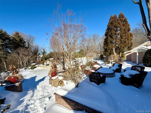 $14,000 | 5 Glen Hill Court, Dix Hills, NY 11746