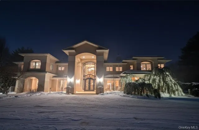 $14,000 | 5 Glen Hill Court, Dix Hills, NY 11746