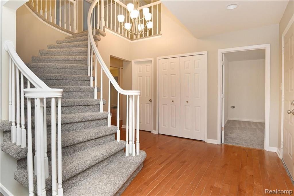 271 Stonetree Circle Rochester Hills, MI 48309 - Photo 17 of 38