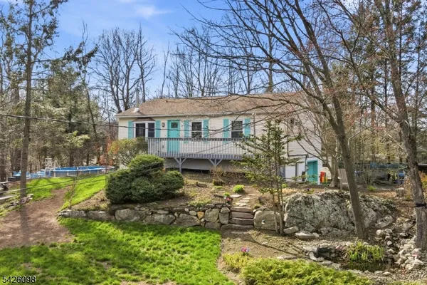 $3,400 | 6 Ramsay Road, Hewitt, NJ 07421