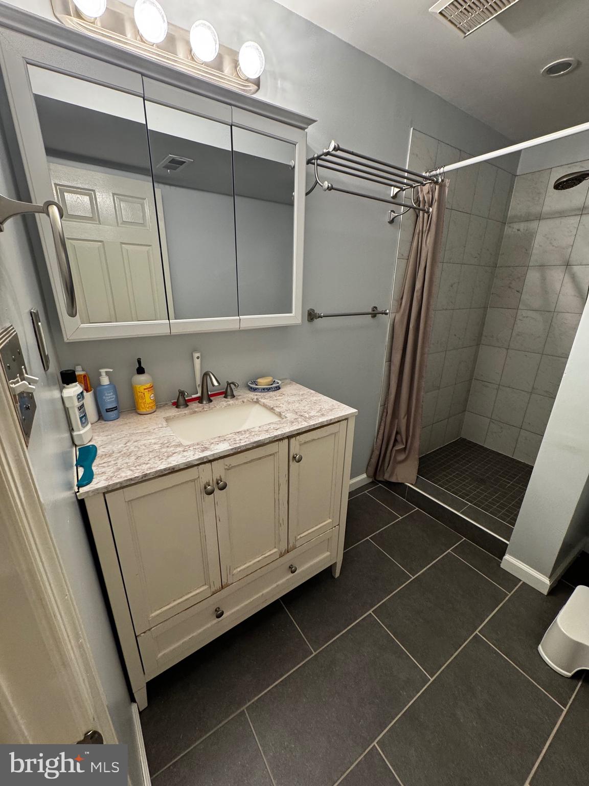 13025 Gershwin Way Silver Spring, MD 20904 - Photo 34 of 39 Basement full bathroom