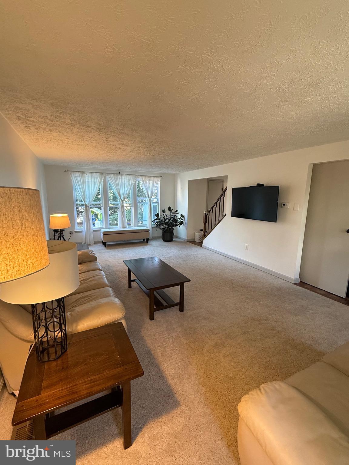 13025 Gershwin Way Silver Spring, MD 20904 - Photo 6 of 39 Living Room