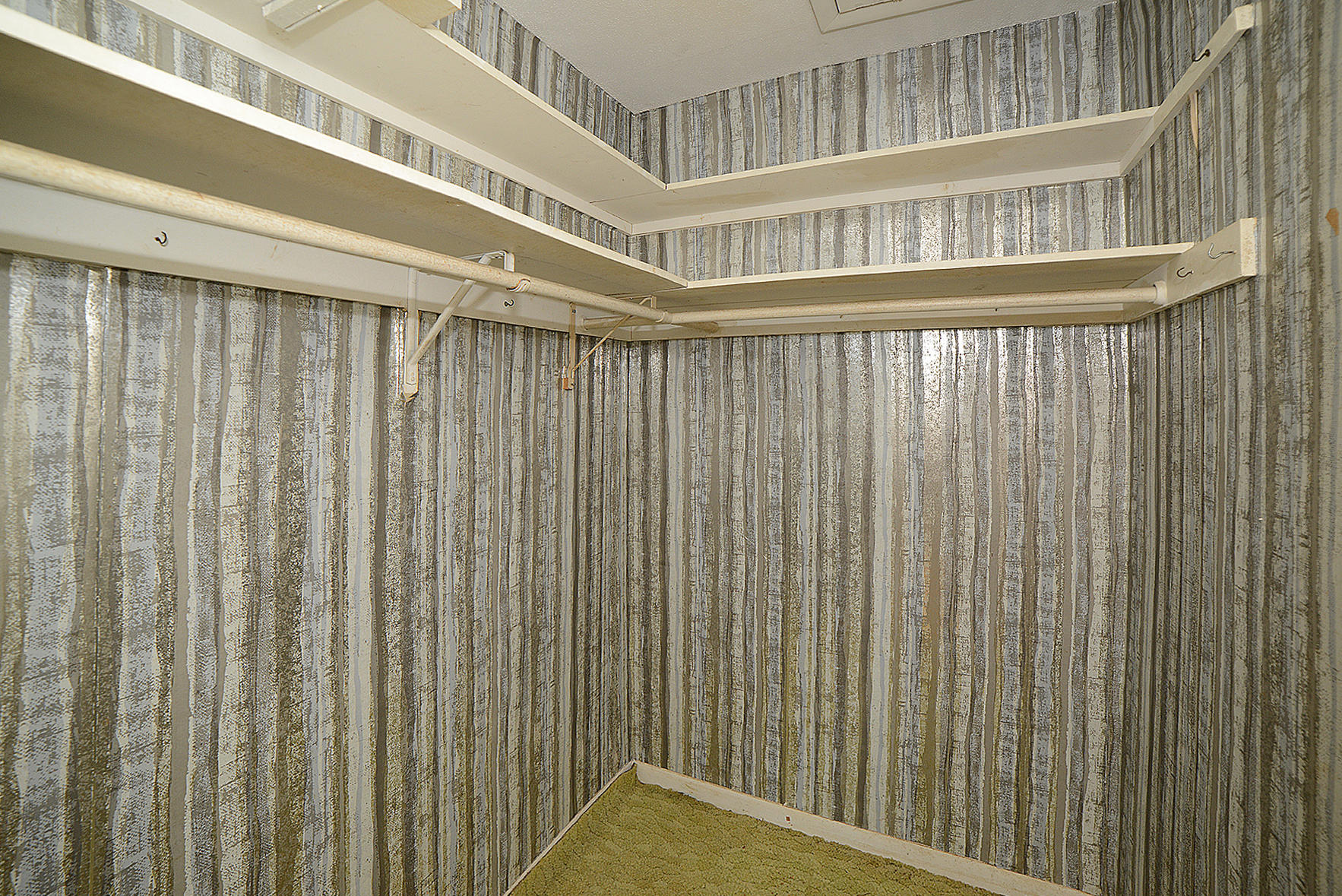 350 High Point Boulevard, Unit A Delray Beach, FL 33445 - Photo 18 of 26 AK2_0429A