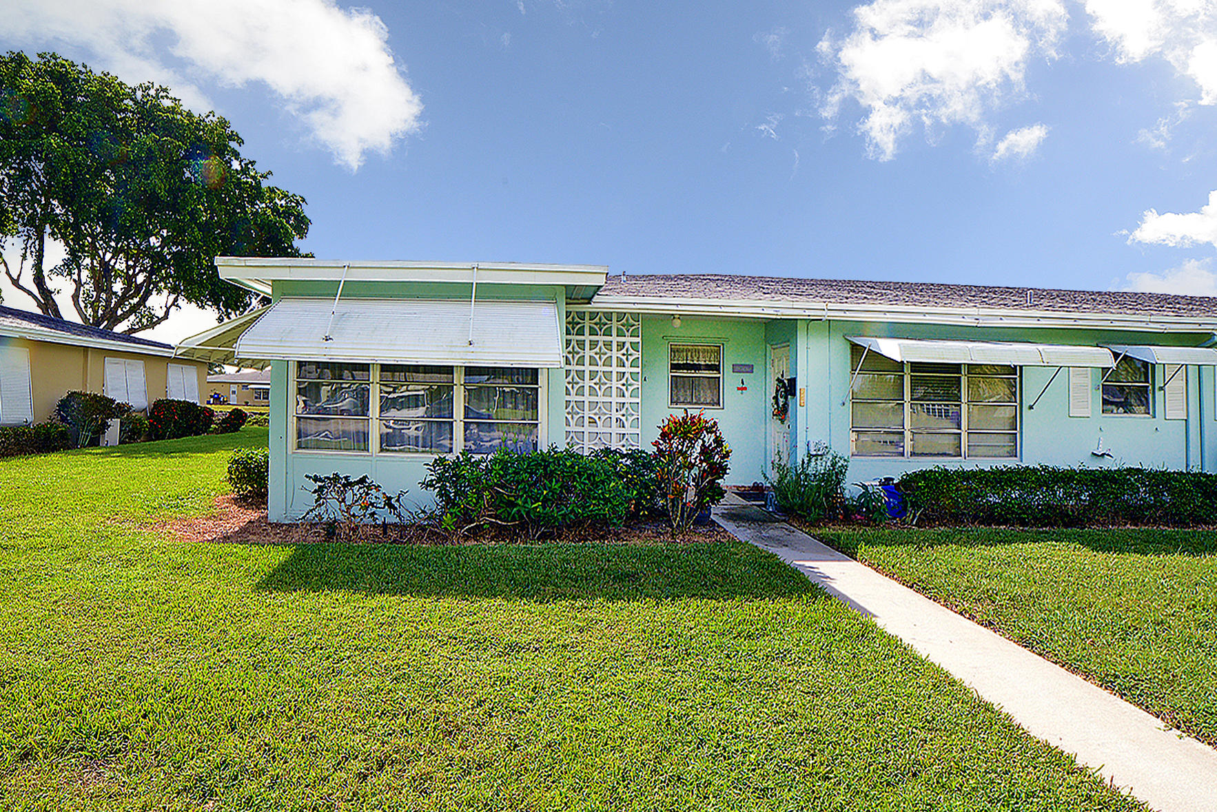 350 High Point Boulevard, Unit A Delray Beach, FL 33445 - Photo 2 of 26 AK2_0348A