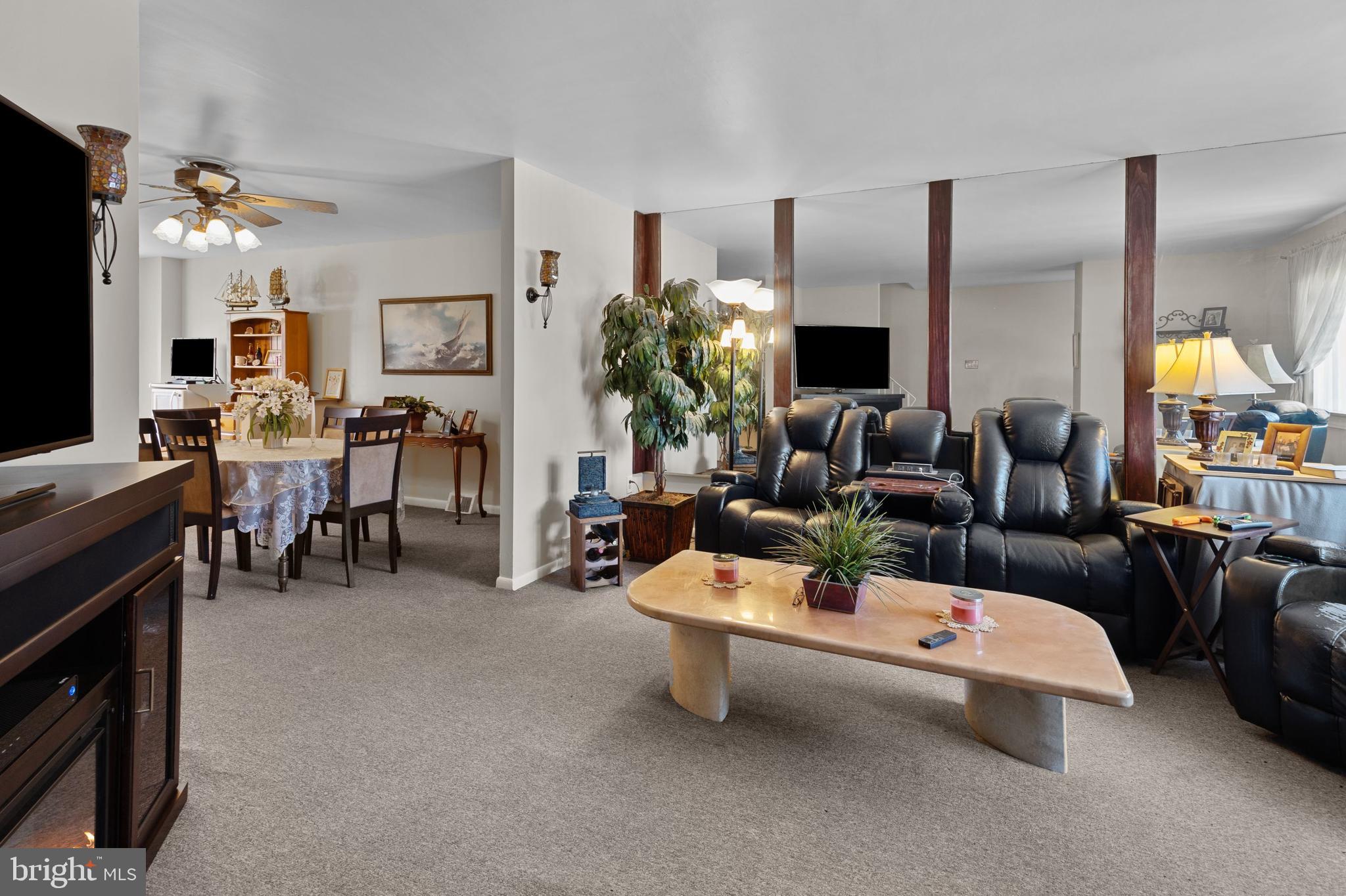 3416 Amity Road Philadelphia, PA 19154 - Photo 4 of 32