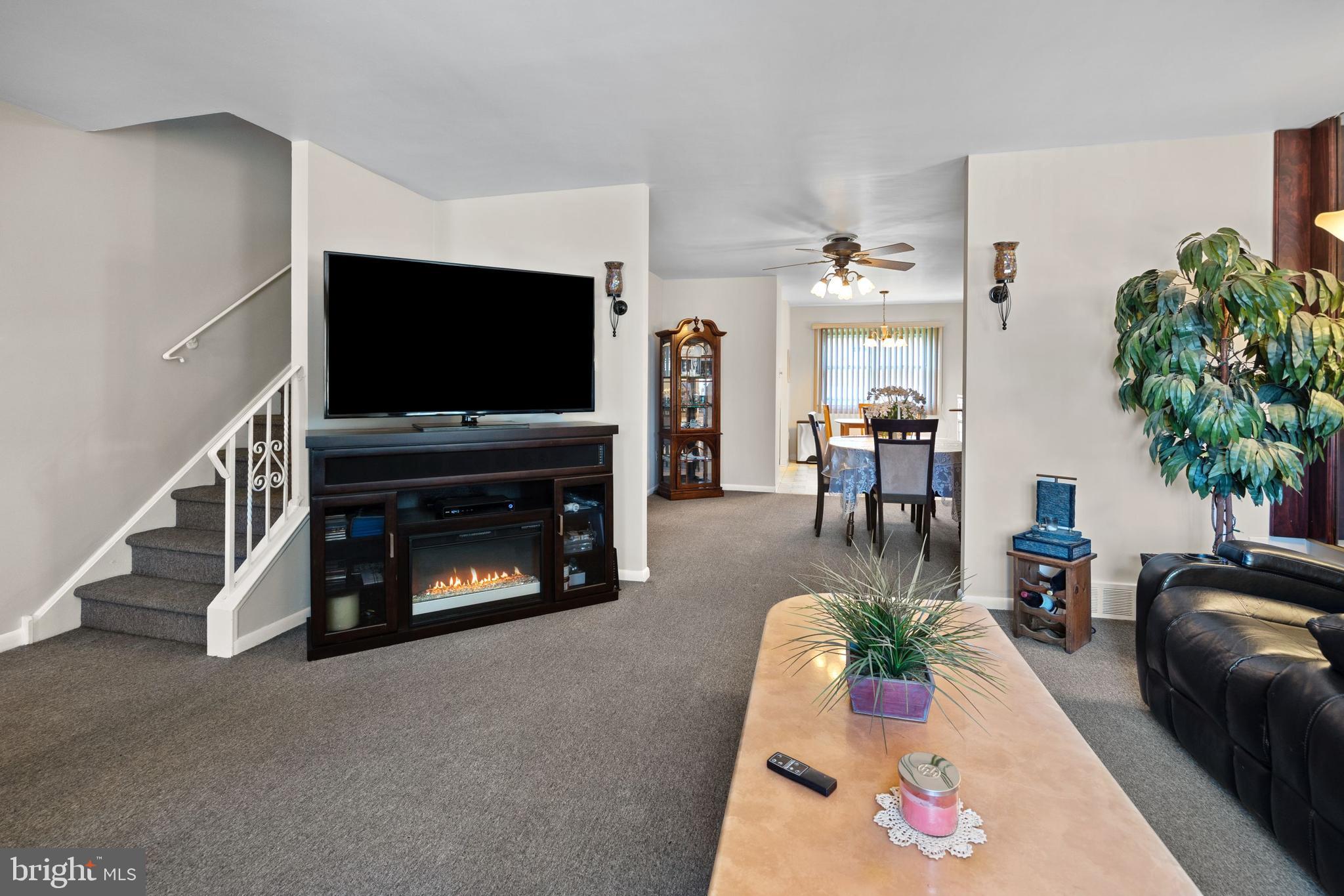 3416 Amity Road Philadelphia, PA 19154 - Photo 5 of 32