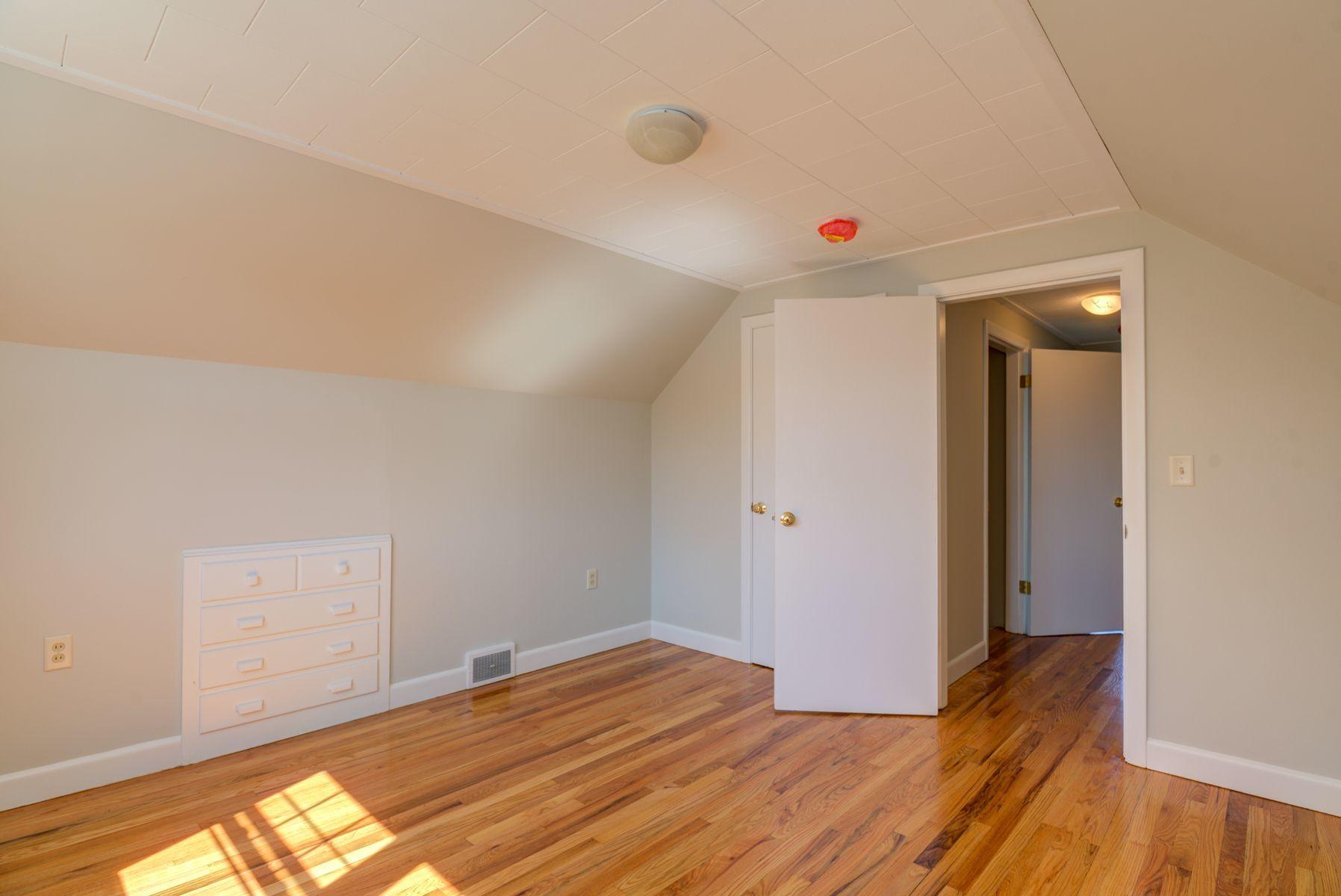 259 Cottage Road South Portland, ME 04106 - Photo 10 of 23 6OVPmzvA