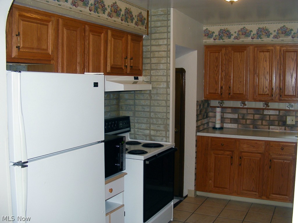 11937 Dunham Road Northfield, OH 44067 - Photo 3 of 18 Gallery Image 3