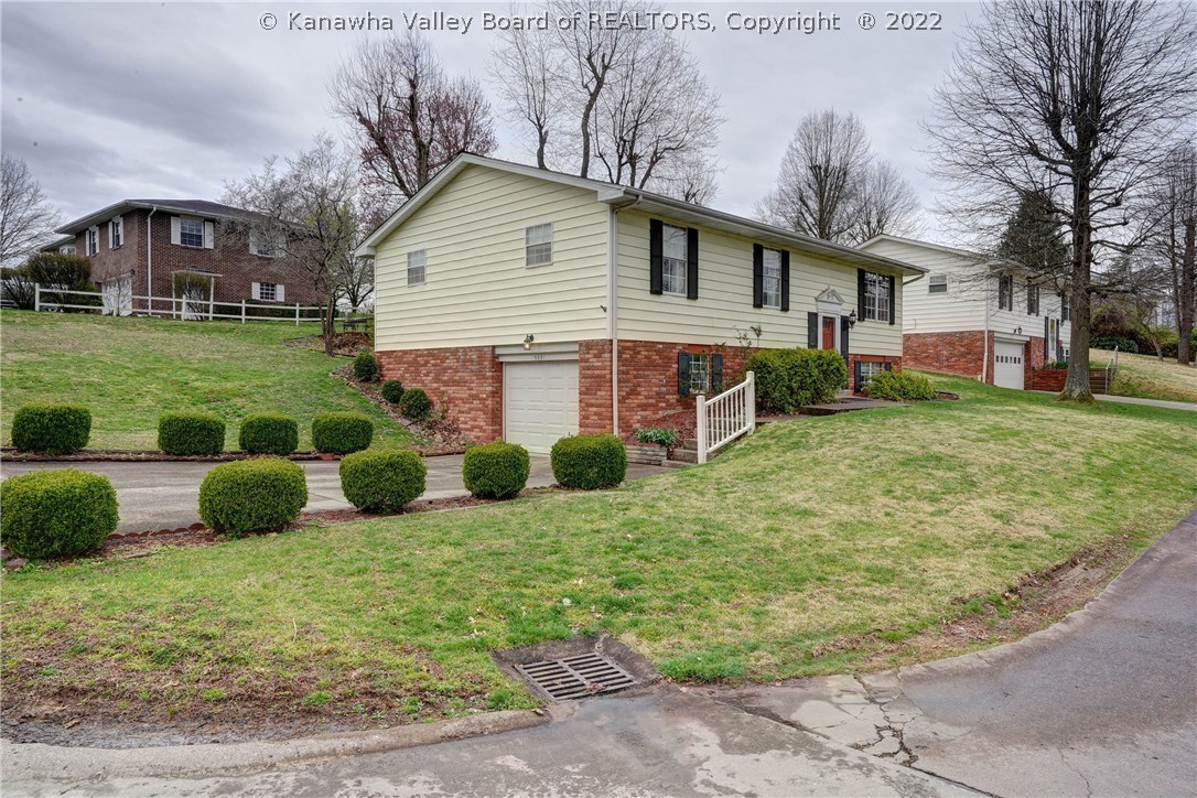5331 Bentbrook Road Charleston, WV 25313 - Photo 3 of 30 Gallery Image 3