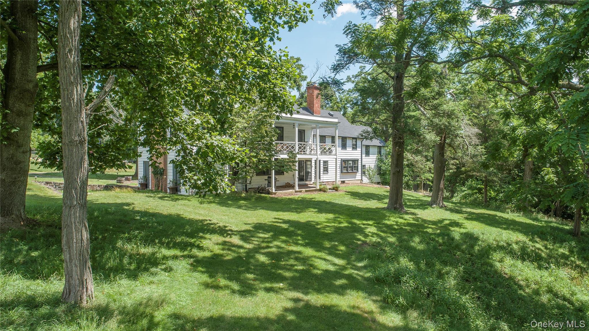 38 Landing Meadow Road Smithtown, NY 11787 - Photo 37 of 45 Gallery Image 37