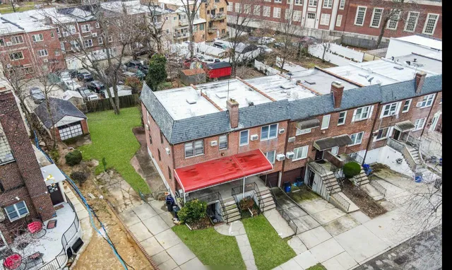 $1,100,000 | 138-12 76th Avenue | Kew Gardens Hills