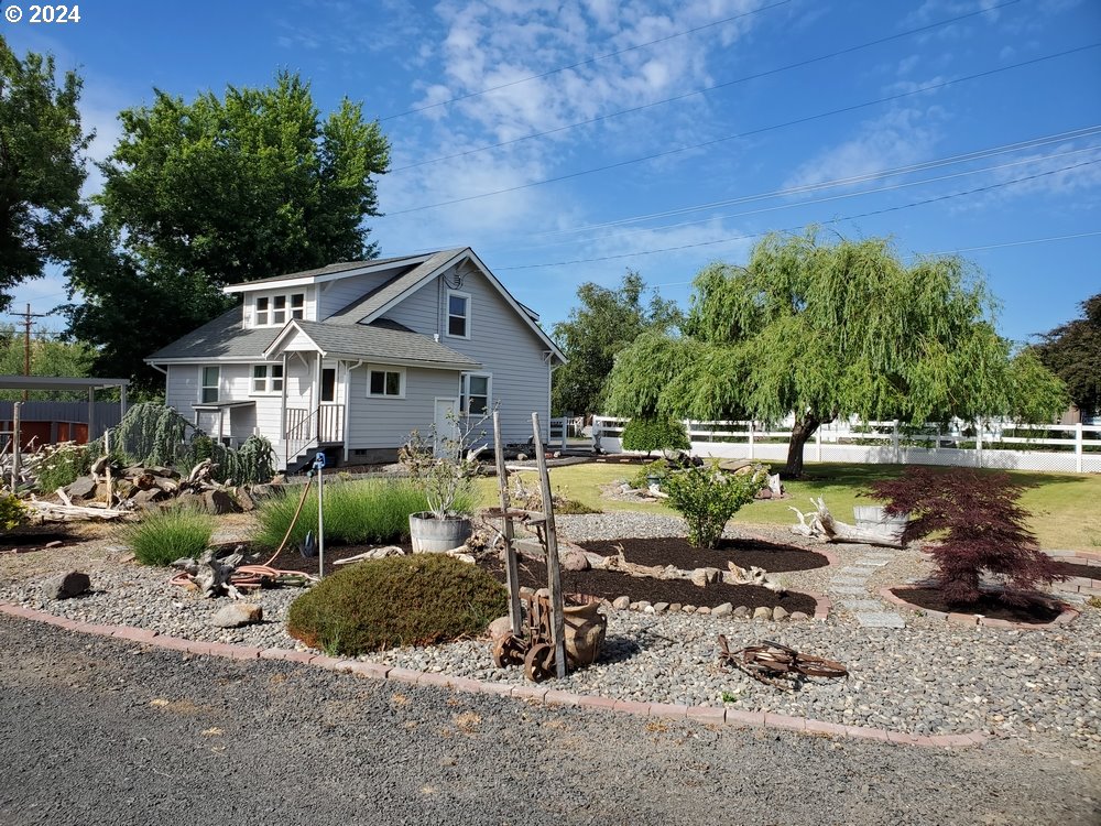 160 Heisler Street Dufur, OR 97021 - Photo 1 of 20 Gallery Image 1