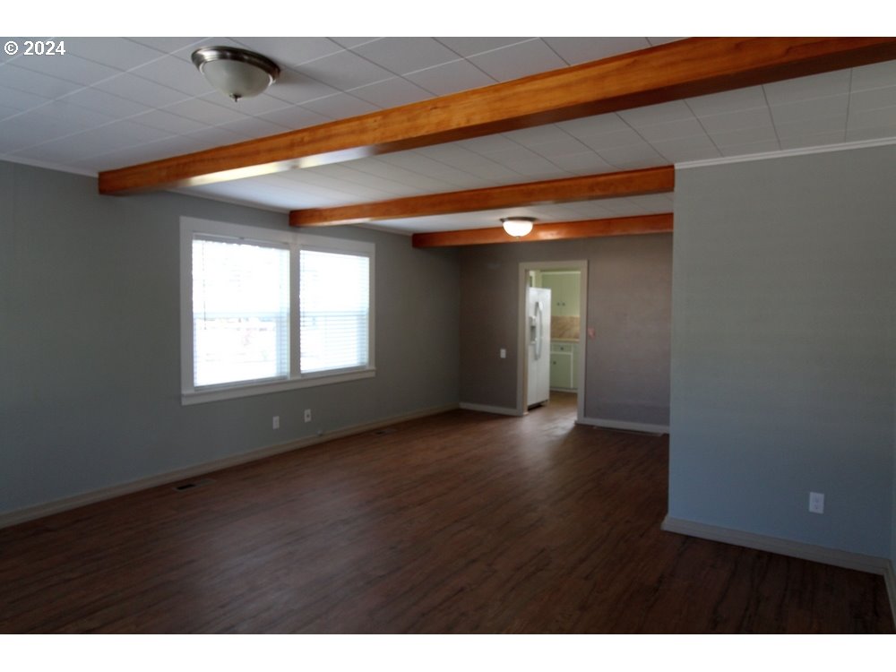 160 Heisler Street Dufur, OR 97021 - Photo 12 of 20 Gallery Image 12