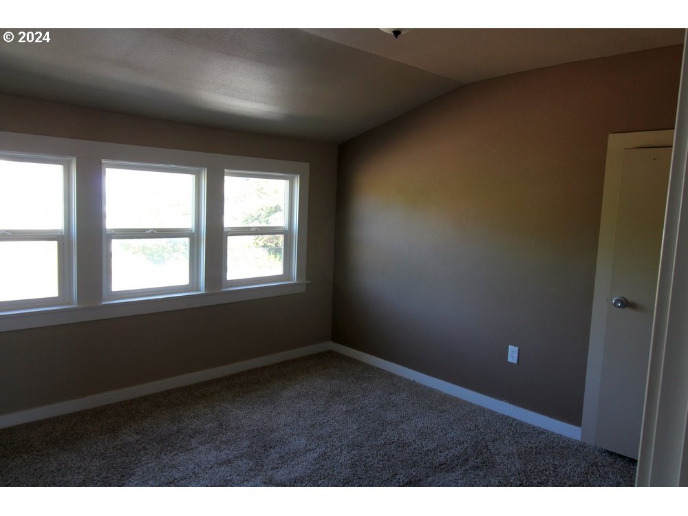 160 Heisler Street Dufur, OR 97021 - Photo 15 of 20 Gallery Image 15