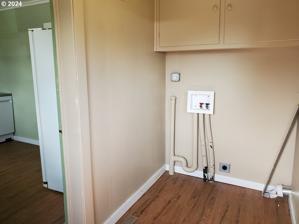 160 Heisler Street Dufur, OR 97021 - Photo 17 of 20 Gallery Image 17