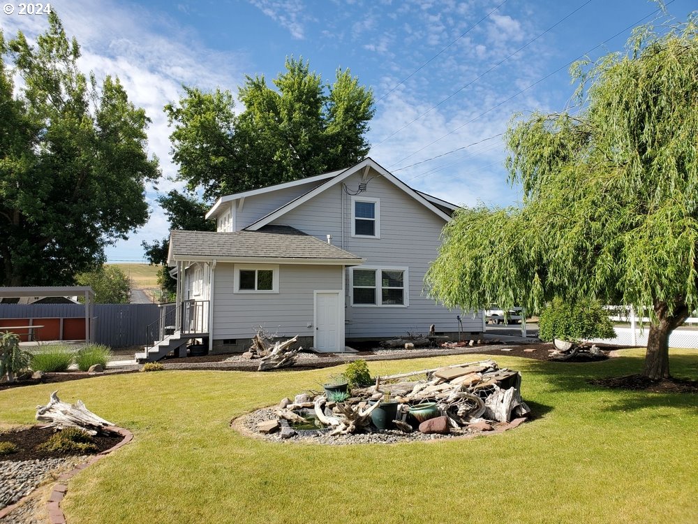 160 Heisler Street Dufur, OR 97021 - Photo 2 of 20 Gallery Image 2