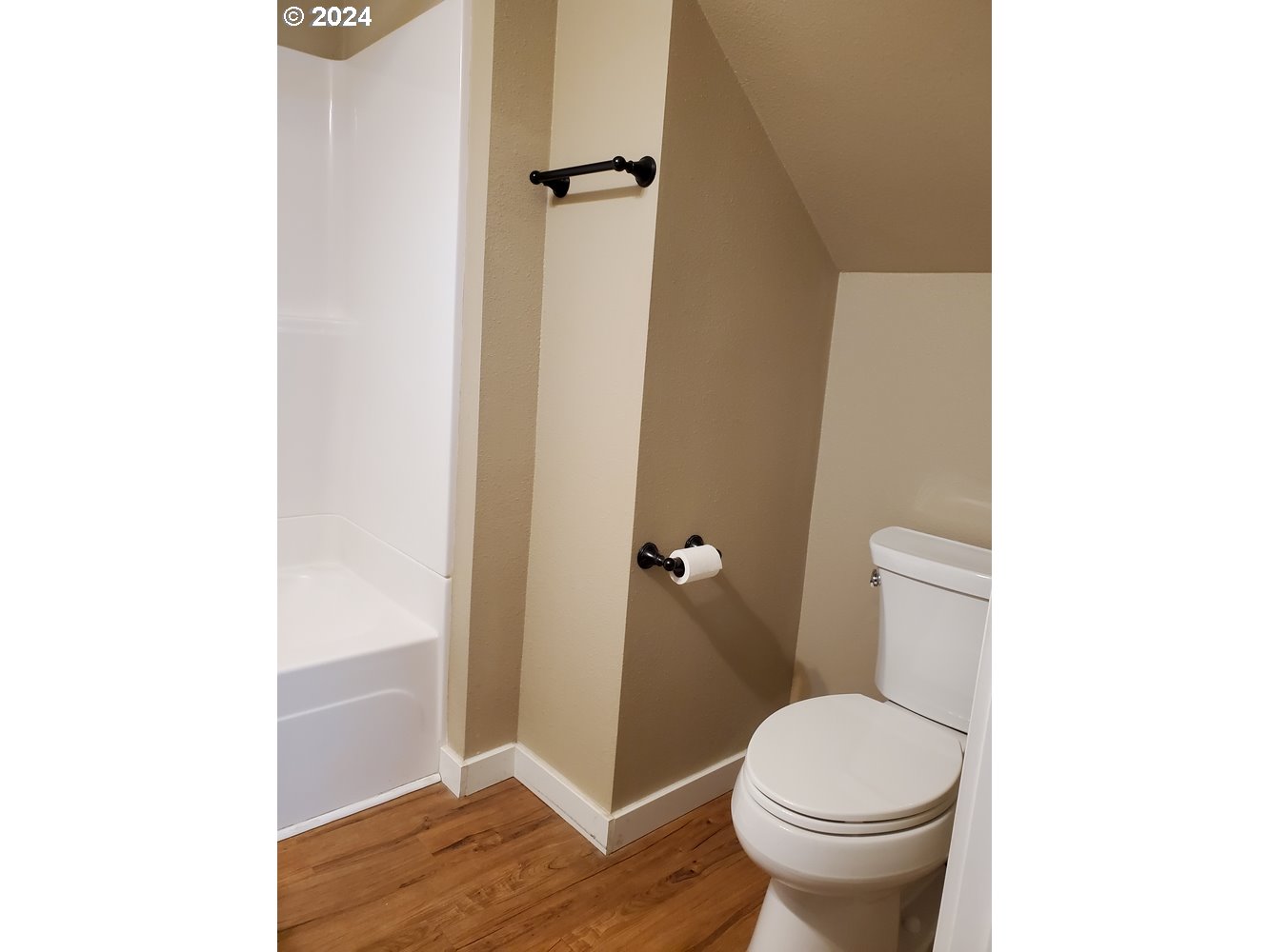 160 Heisler Street Dufur, OR 97021 - Photo 9 of 20 Gallery Image 9