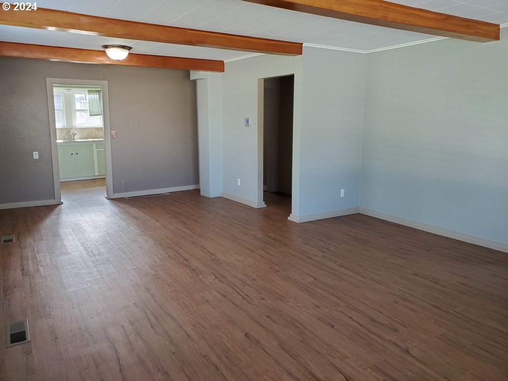 160 Heisler Street Dufur, OR 97021 - Photo 10 of 20 Gallery Image 10