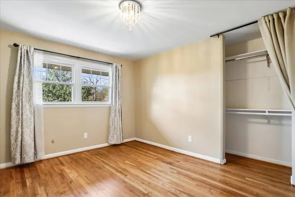 $750,000 | 16617 Killdeer Drive, Rockville, MD 20855