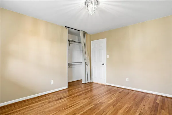 $750,000 | 16617 Killdeer Drive, Rockville, MD 20855