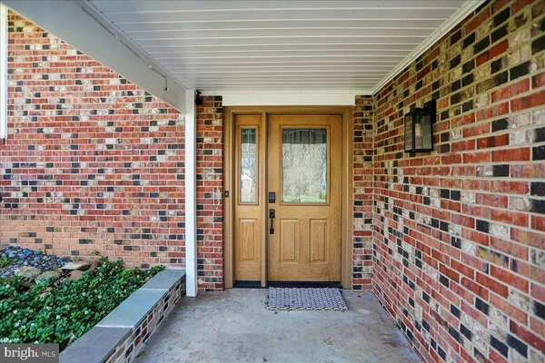 $750,000 | 16617 Killdeer Drive, Rockville, MD 20855