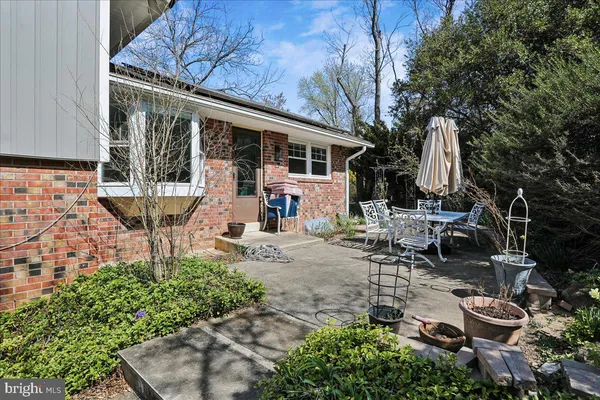 $750,000 | 16617 Killdeer Drive, Rockville, MD 20855