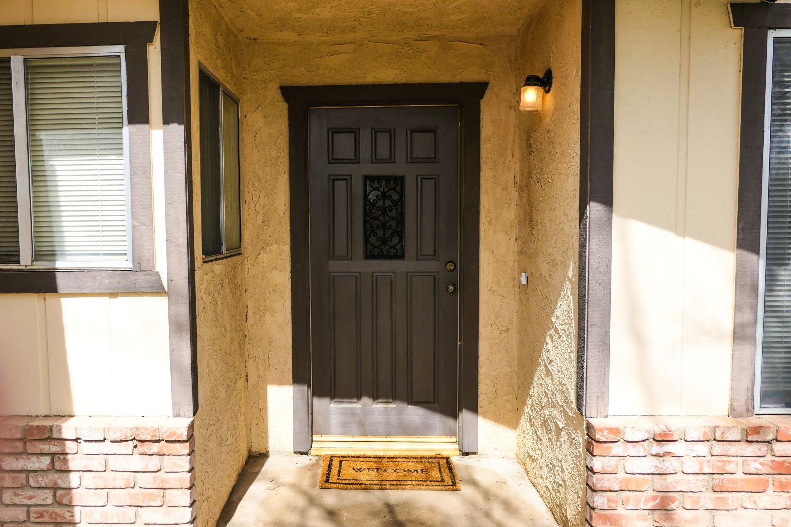 216 East Cardigan Avenue Ridgecrest, CA 93555 - Photo 2 of 38