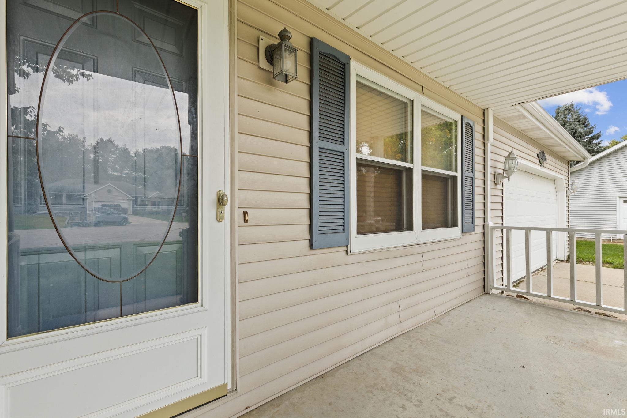 58915 Runway Road Elkhart, IN 46516 - Photo 4 of 25 Gallery Image 4