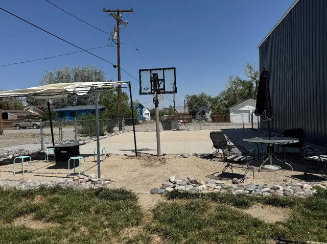 $415,151 | 515 Oak Street, Shoshoni, WY 82649